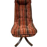 Velvet swivel chairs