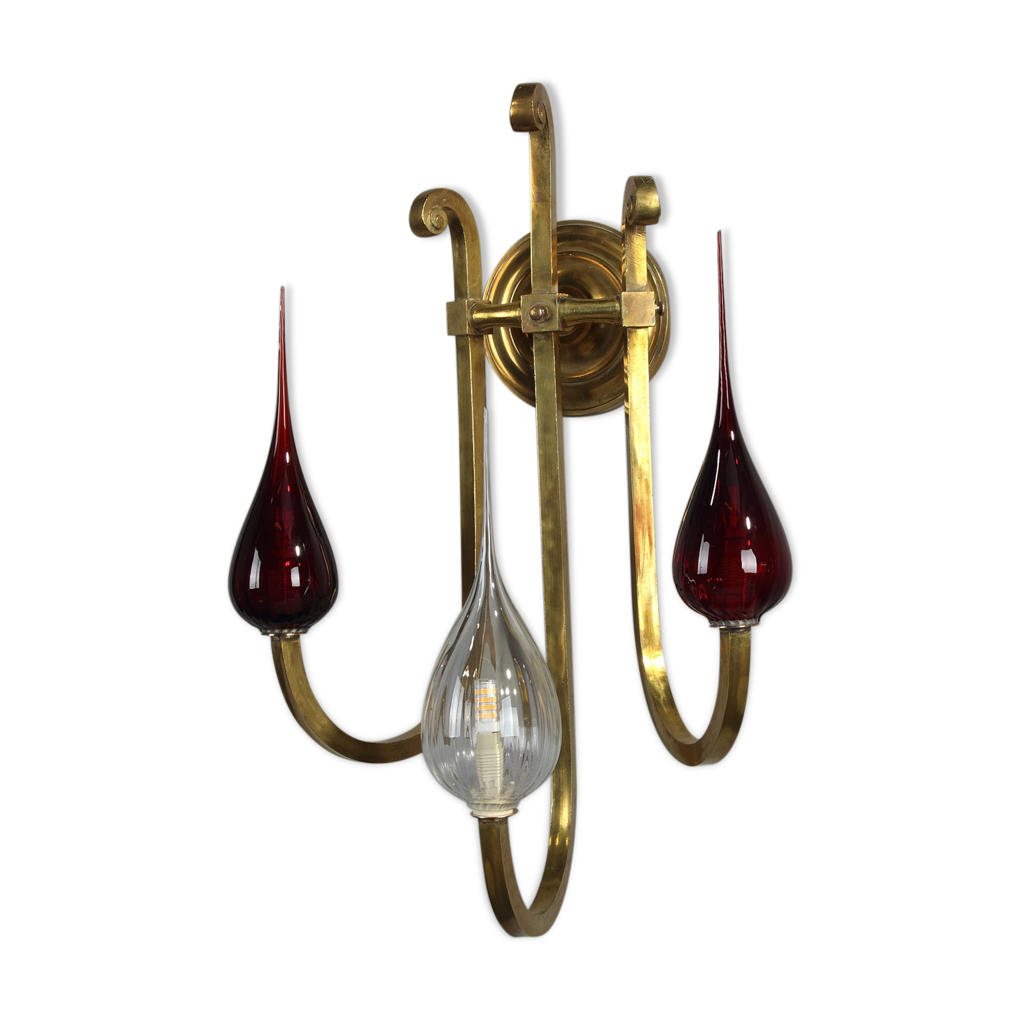 Golden brass wall lamp from the Art Deco period