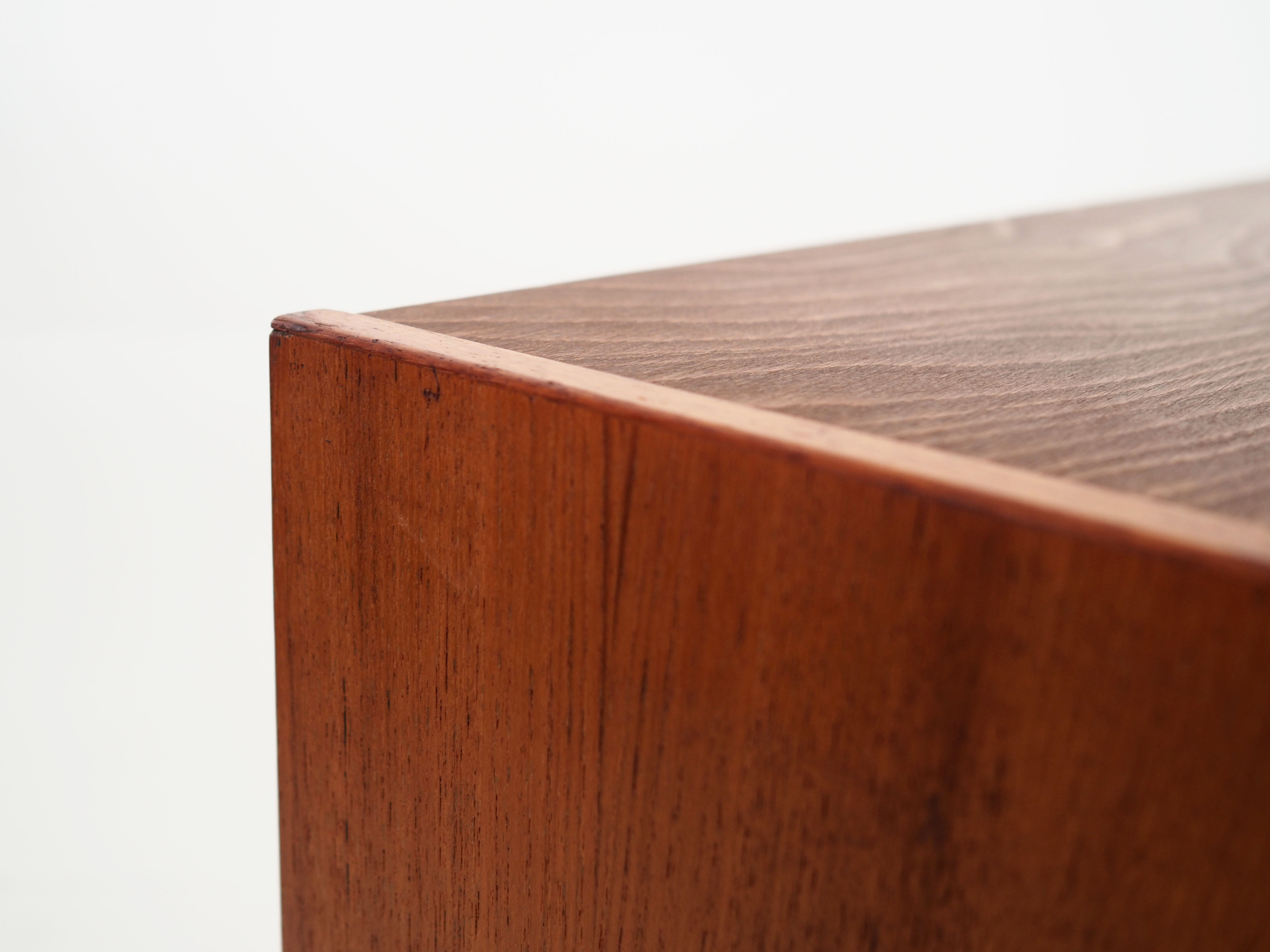 Teak bookcase, Scandynavian design 1970