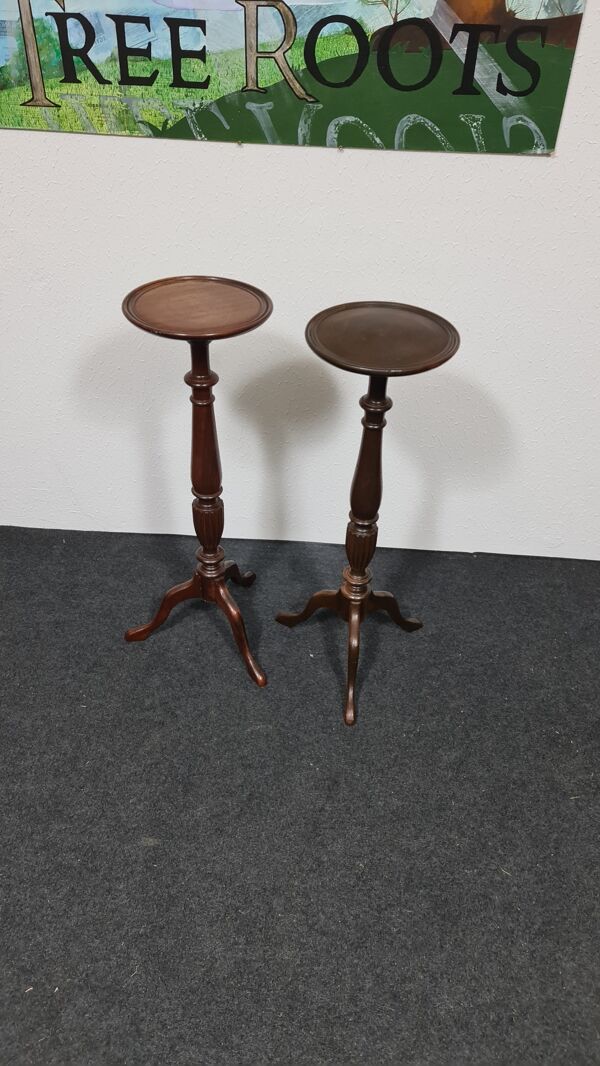 Paire de stands de pots de fleurs vintage