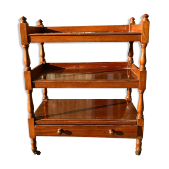 Table en bois roulante
