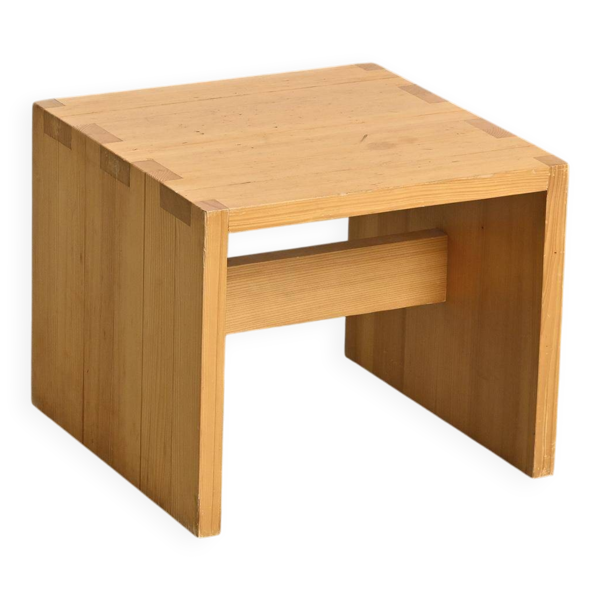 Table d'appoint en pin massif, Les Arcs, France, vers 1970