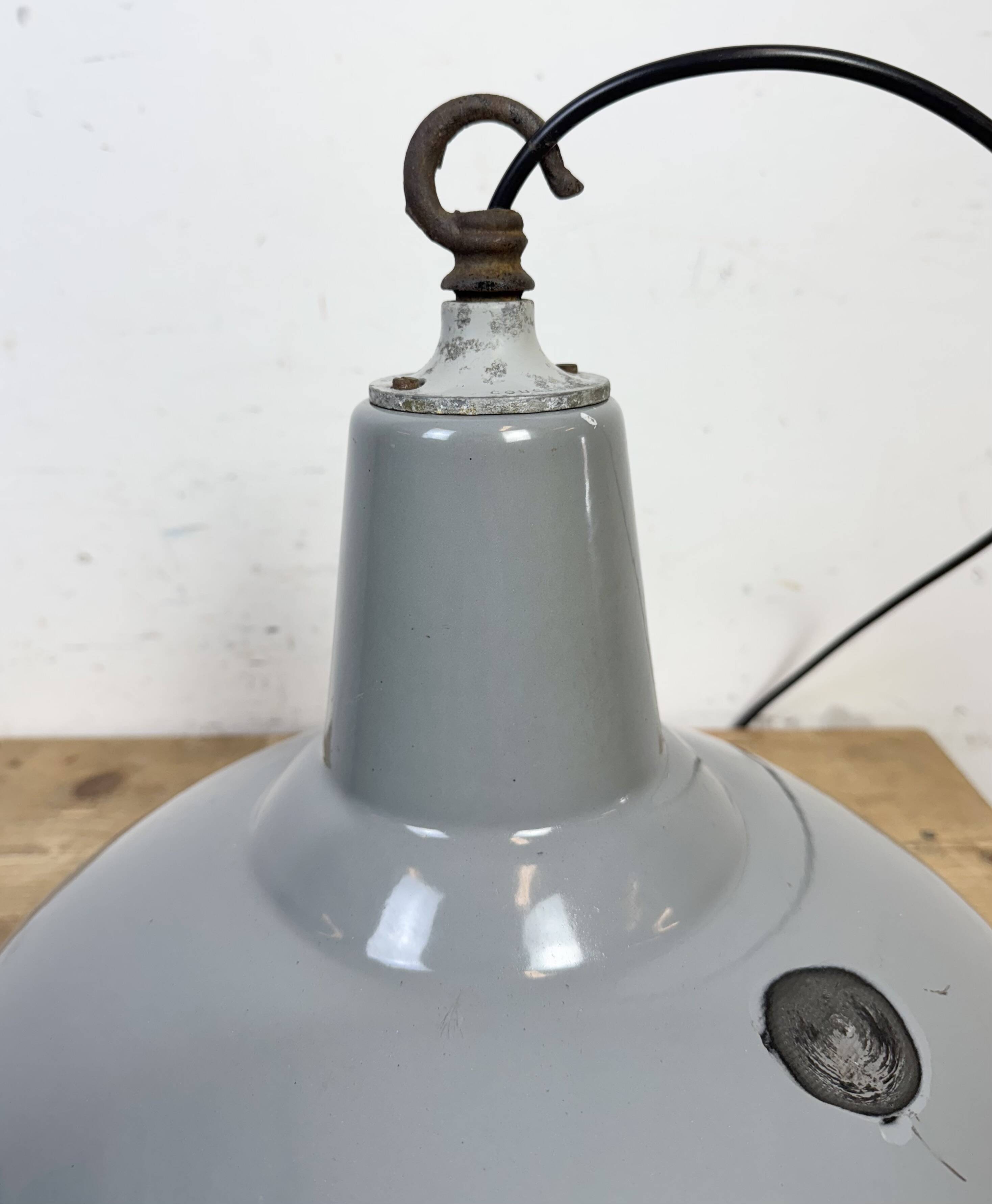 Industrial British Grey Enamel Factory Pendant Lamp, 1960s
