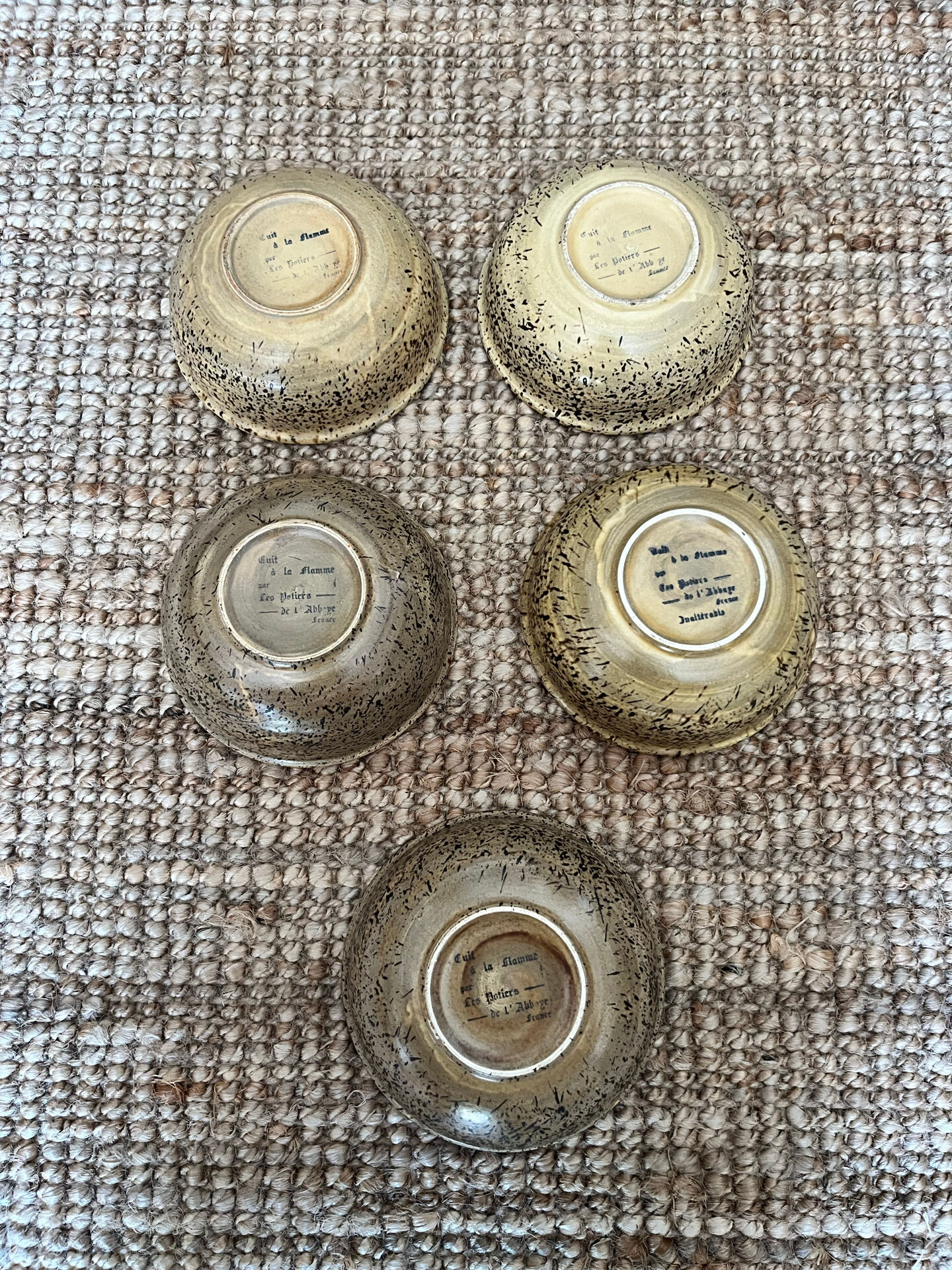 5 stoneware bowls