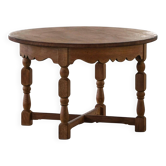 Table d'appoint ronde danoise du milieu du siècle en chêne massif, Henning Kjærnulf, années 1960