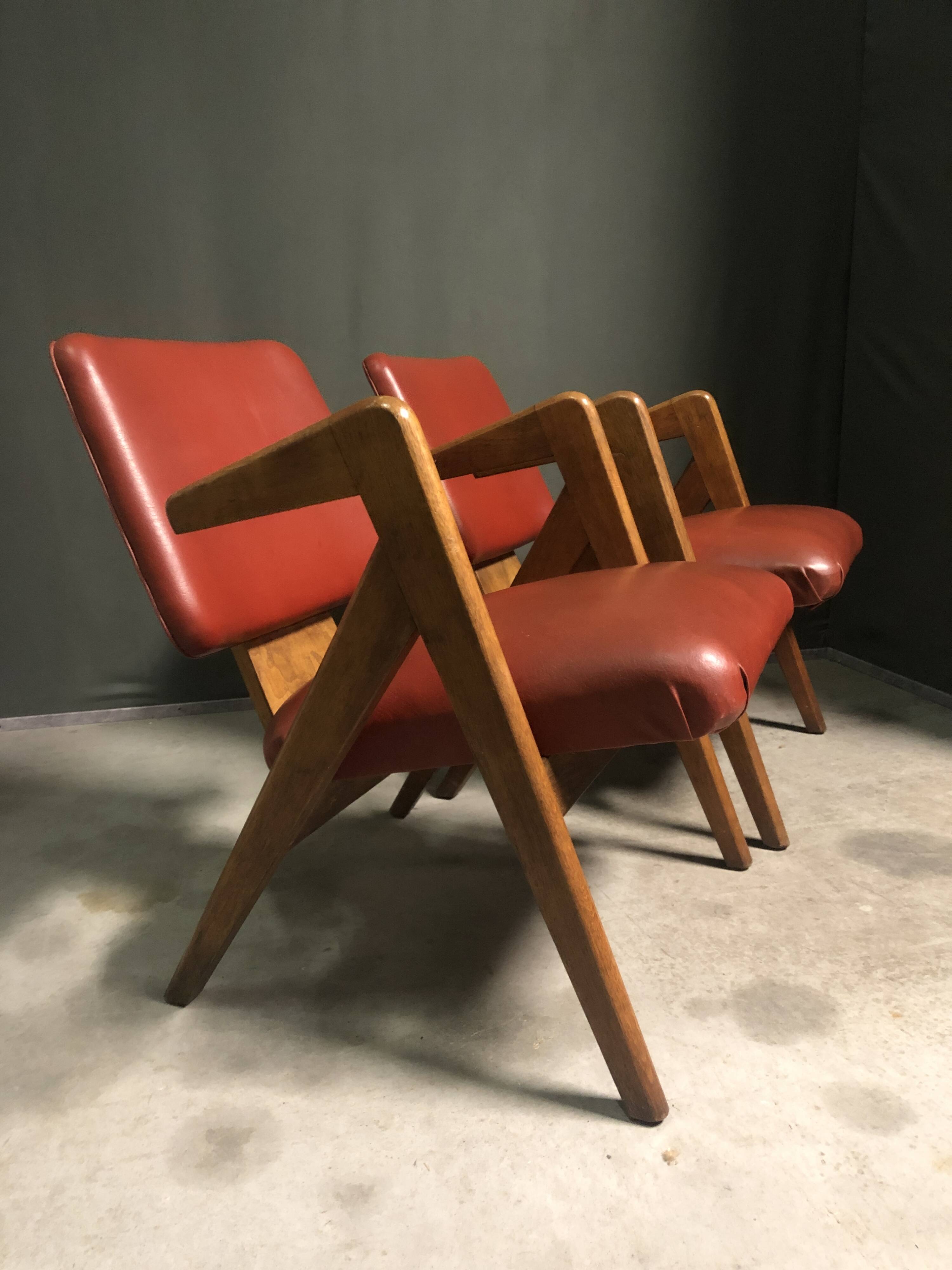 Pair of Hillestak armchairs designed in 1950s by Robin Day for Hille,