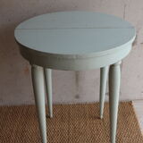 Blue side round table