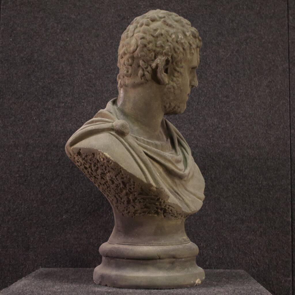 Buste en ciment de l'empereur Caracalla