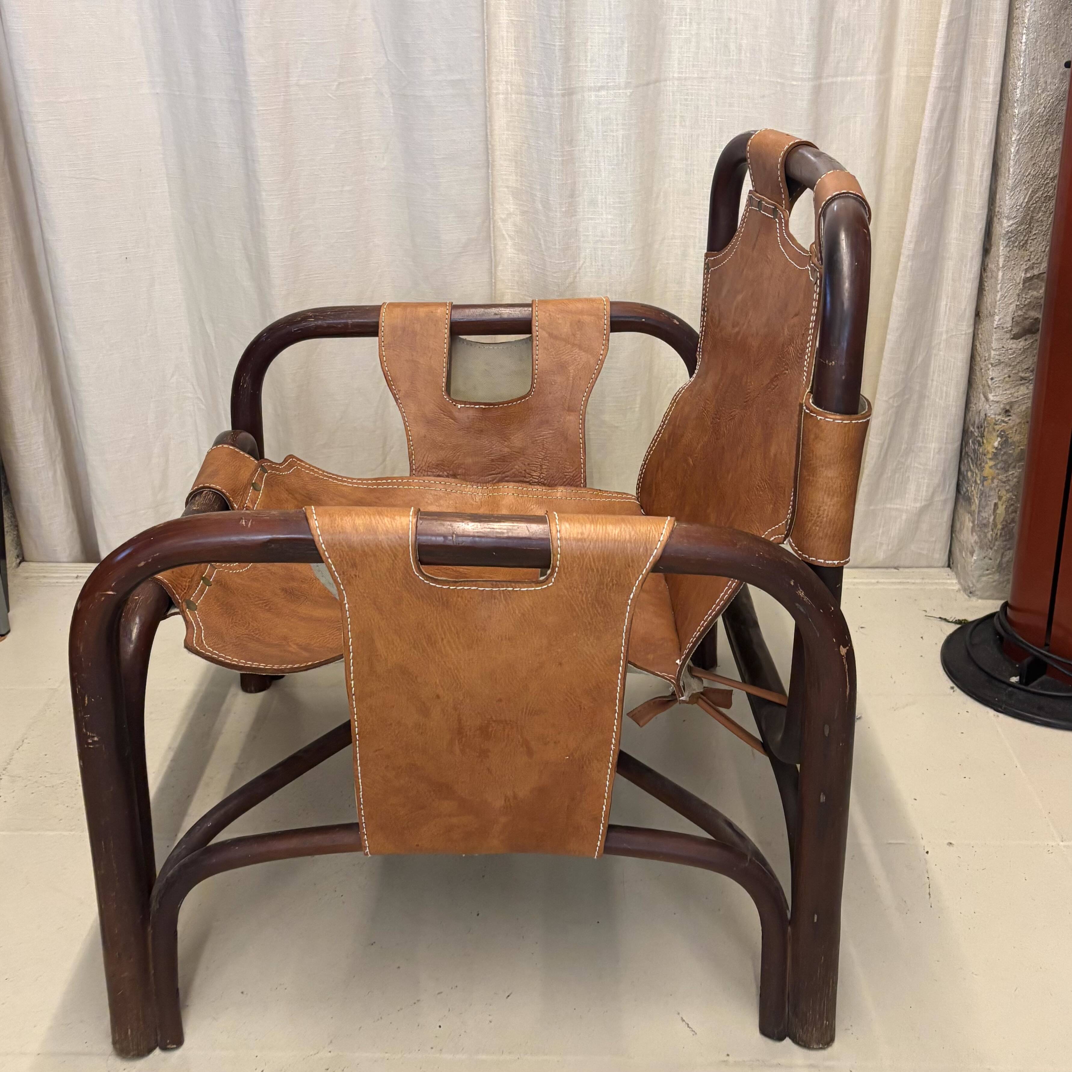 Paire de fauteuils en cuir et bambou Tito Agnoli