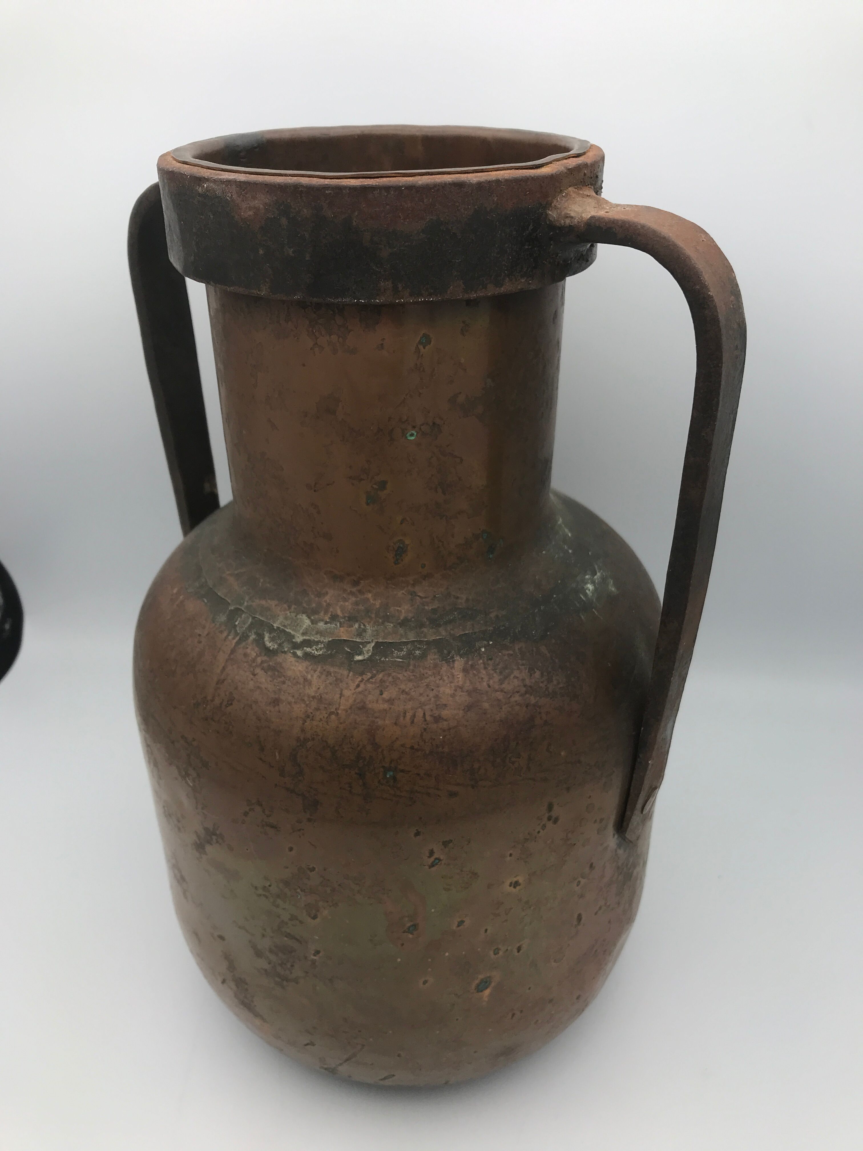 Amphore copper and ironwork of art signature Jean Goardère