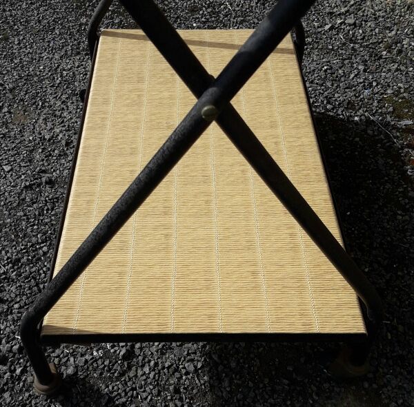 Table télé roulante ou d'appoint années 70