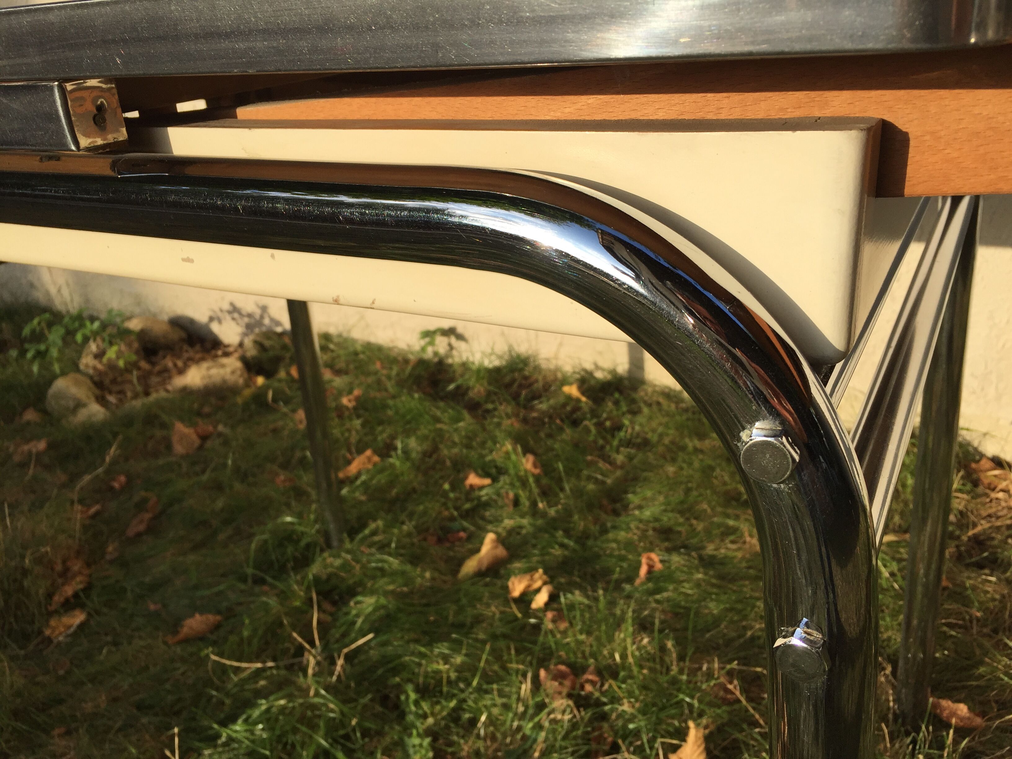 White vintage formica table 60s