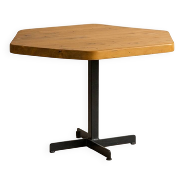 Table hexagonale Les Arcs - Charlotte Perriand, France, fin années 1960
