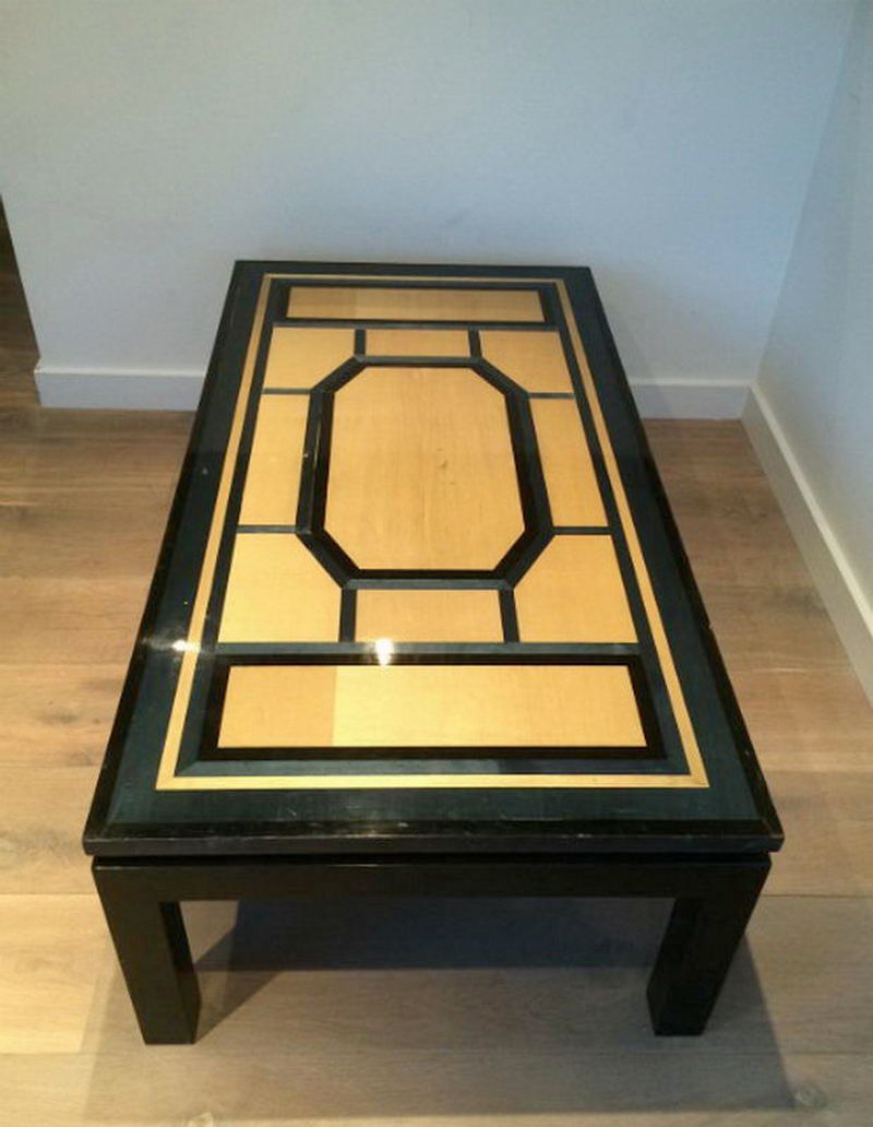 Beautiful coffee table lacquered in black, eggshell and blue