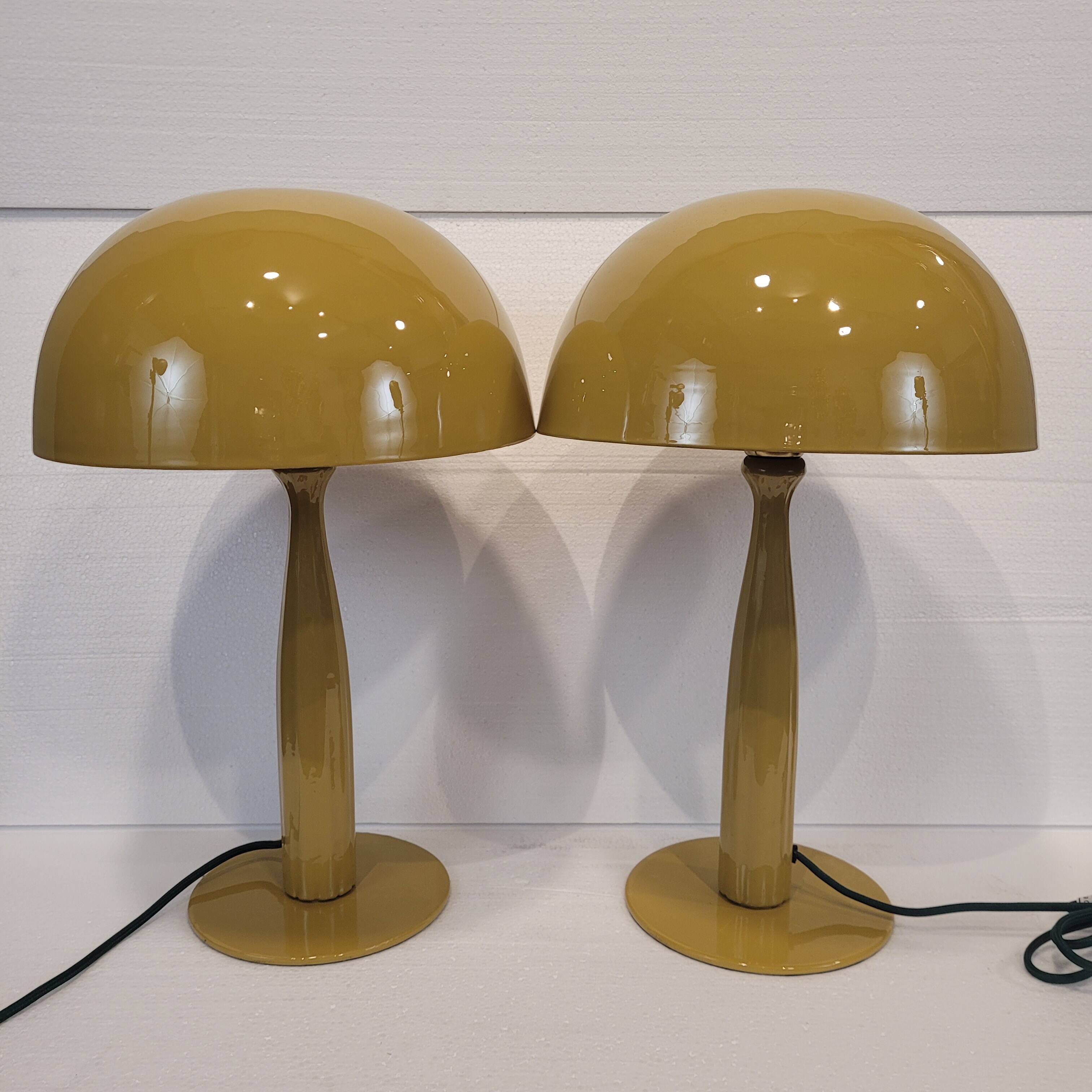 Pareja table lamps, Metal, Color mostaza, s. XXI – France