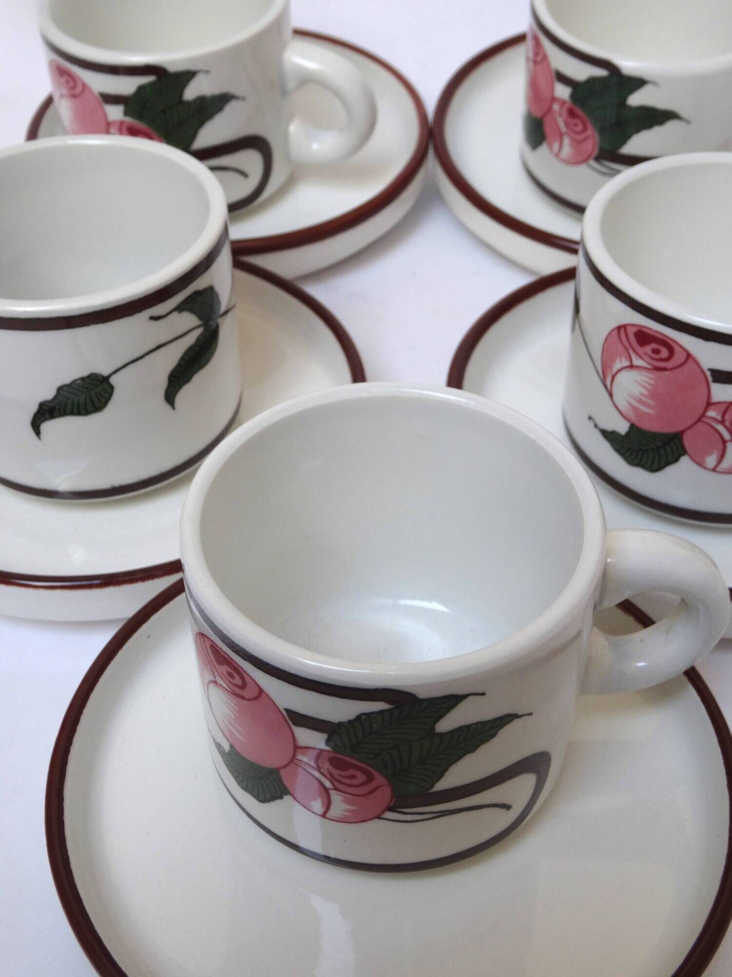6 Art Deco coffee cups Salins