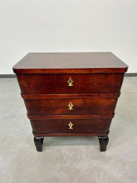 Small Art Deco cabinet attributed to Lajos Kozma.