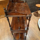 Small three-tiered shelf in mahogany marquetry