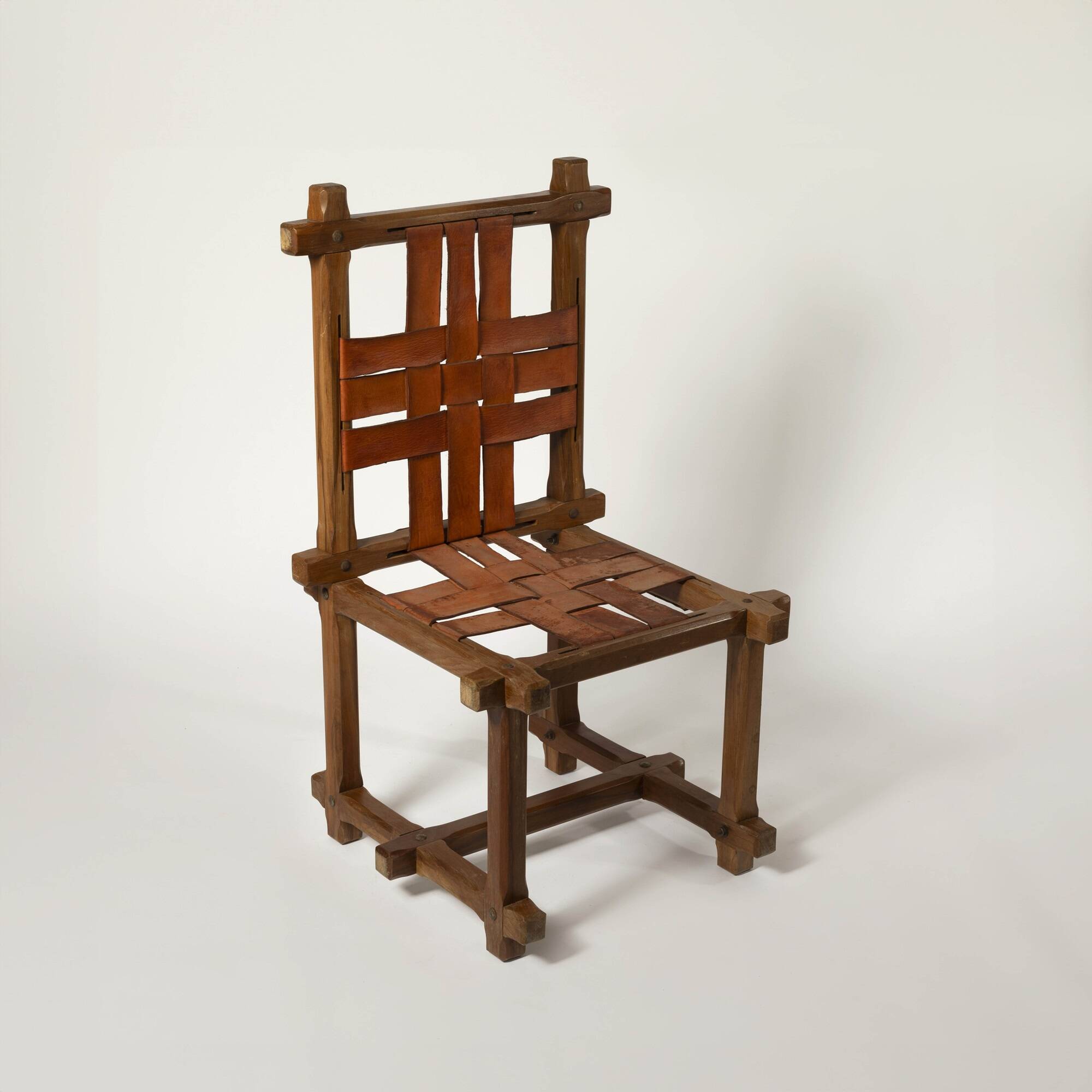 Ensemble de 6 chaises brutalistes uniques en teck et cuir