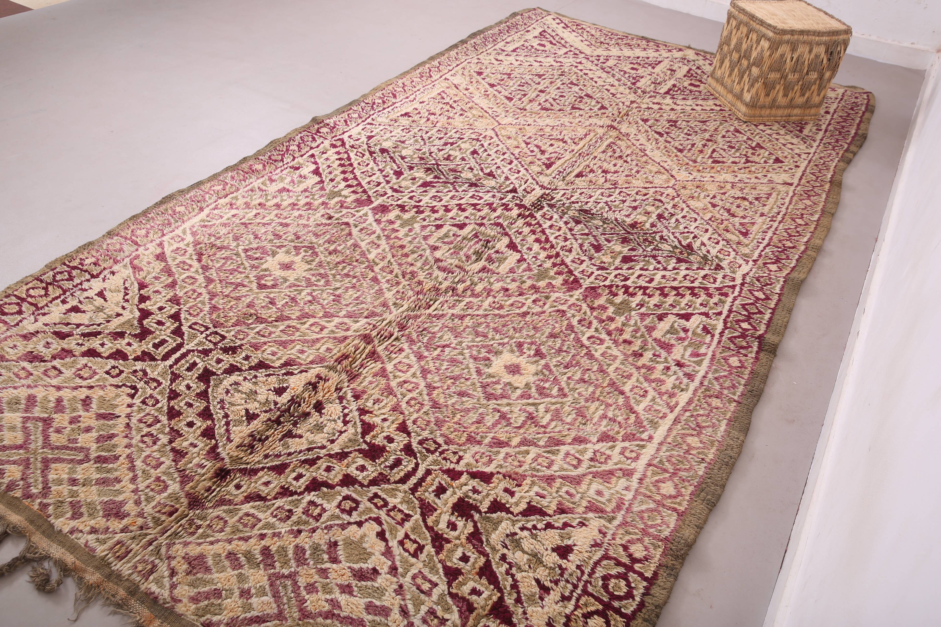 Purple Vintage Beni Mguild Rug 186 x 353 cm - Handmade Berber Wool Rug