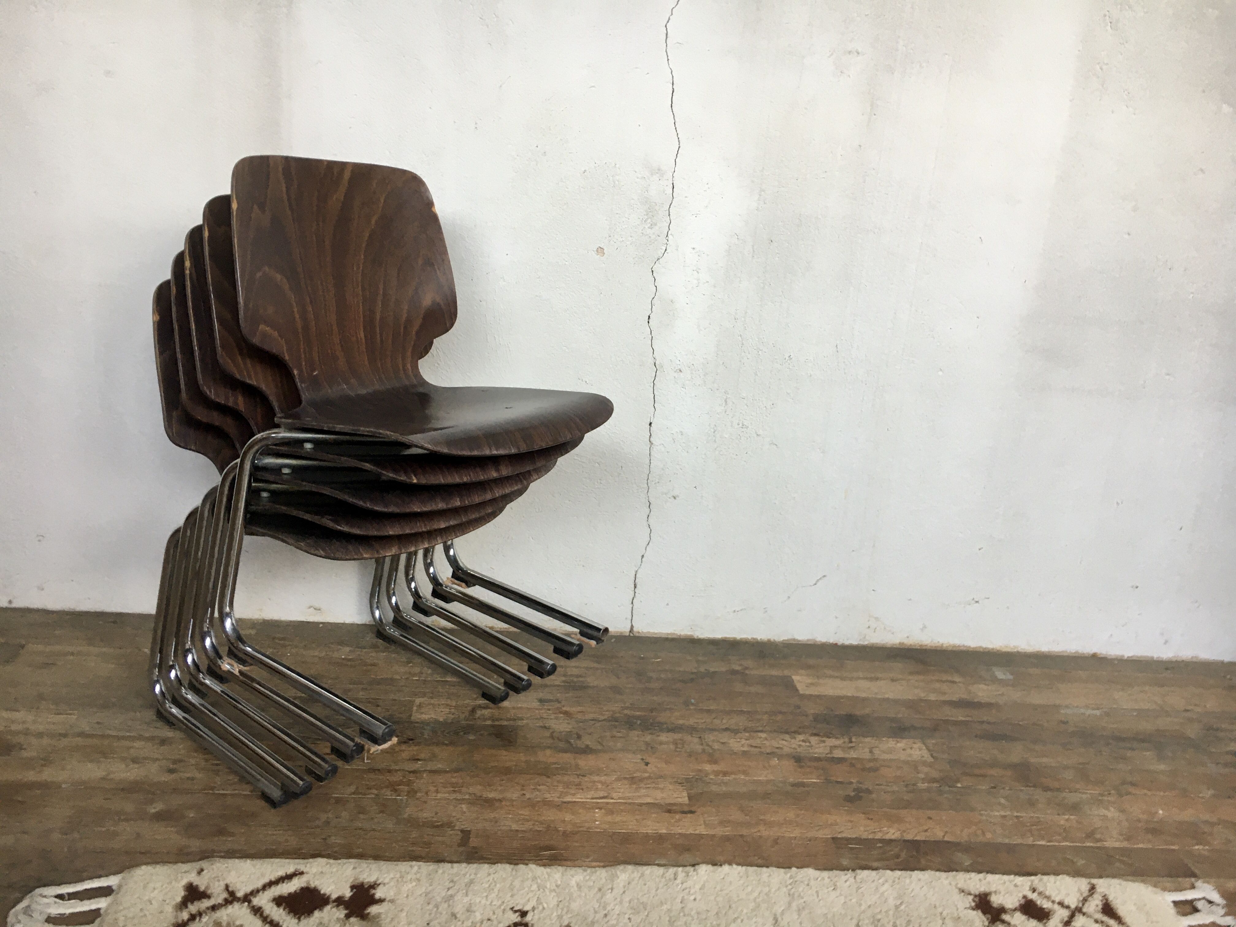 Series of 5 retro vintage stackable chairs flototto pagholz by adam stegner 1960 1970
