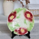 Assiette à dessert vintage en barbotine – Fleurs bordeaux