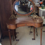 Coiffeuse ancienne en bois