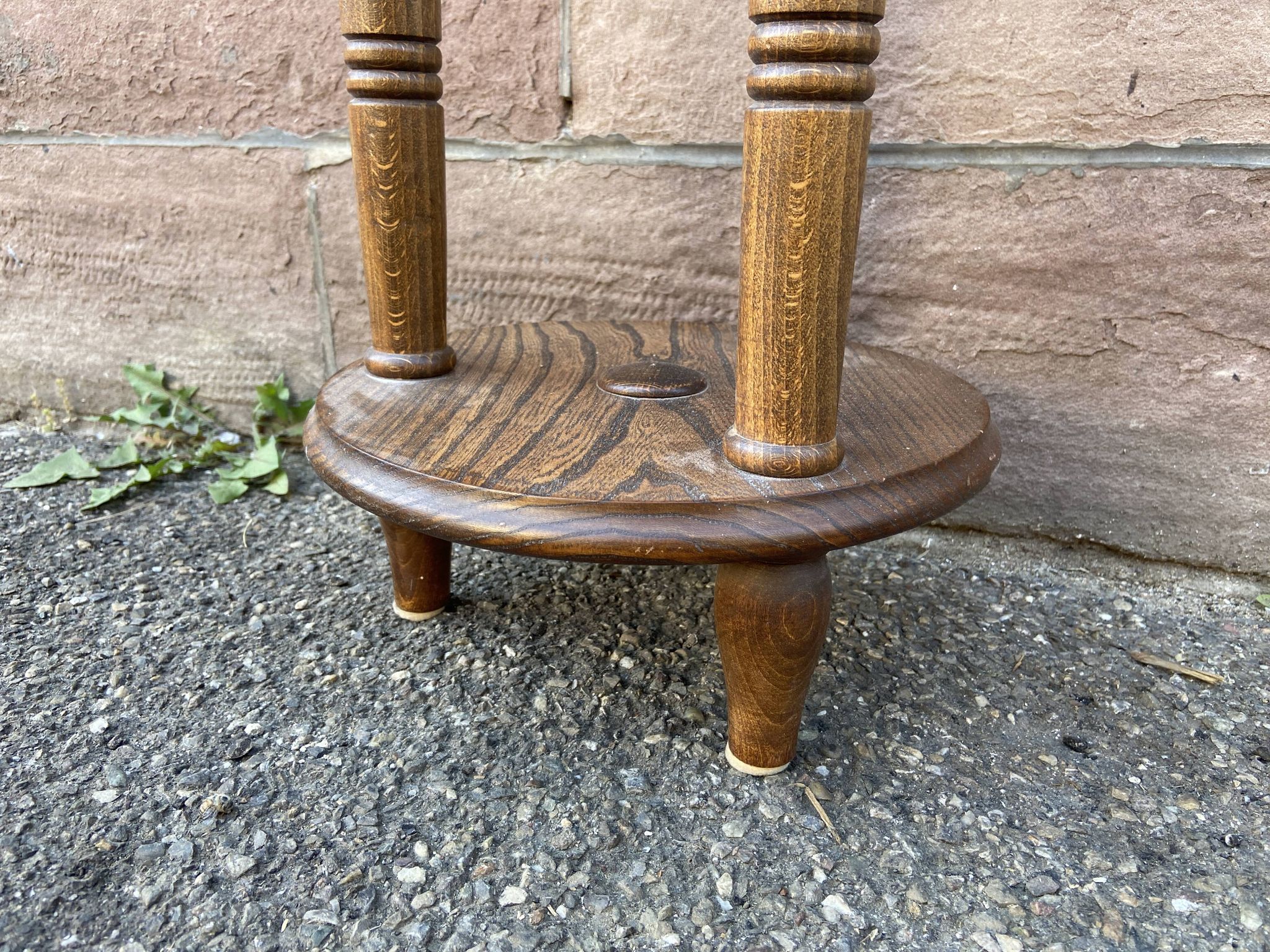 Formica vintage pedestal table