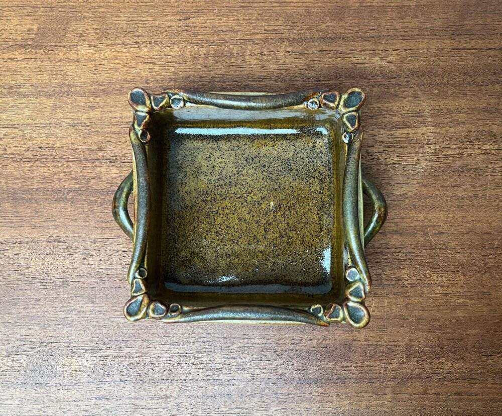 Mid-century German studio pottery bowl by Erika Pierny, 1960s.