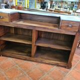 Coffee counter with zinc tray