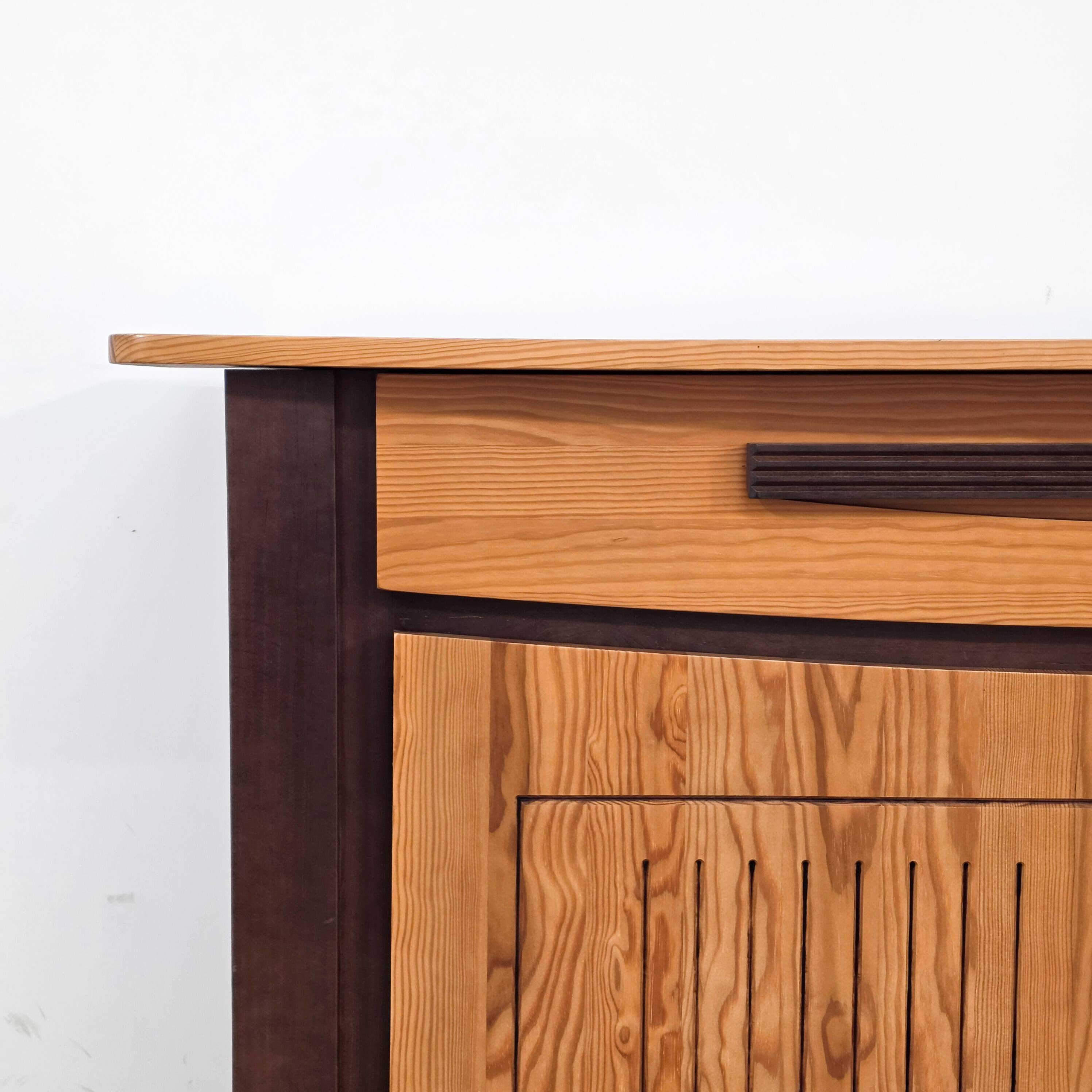 Solid wood sideboard with a timeless design