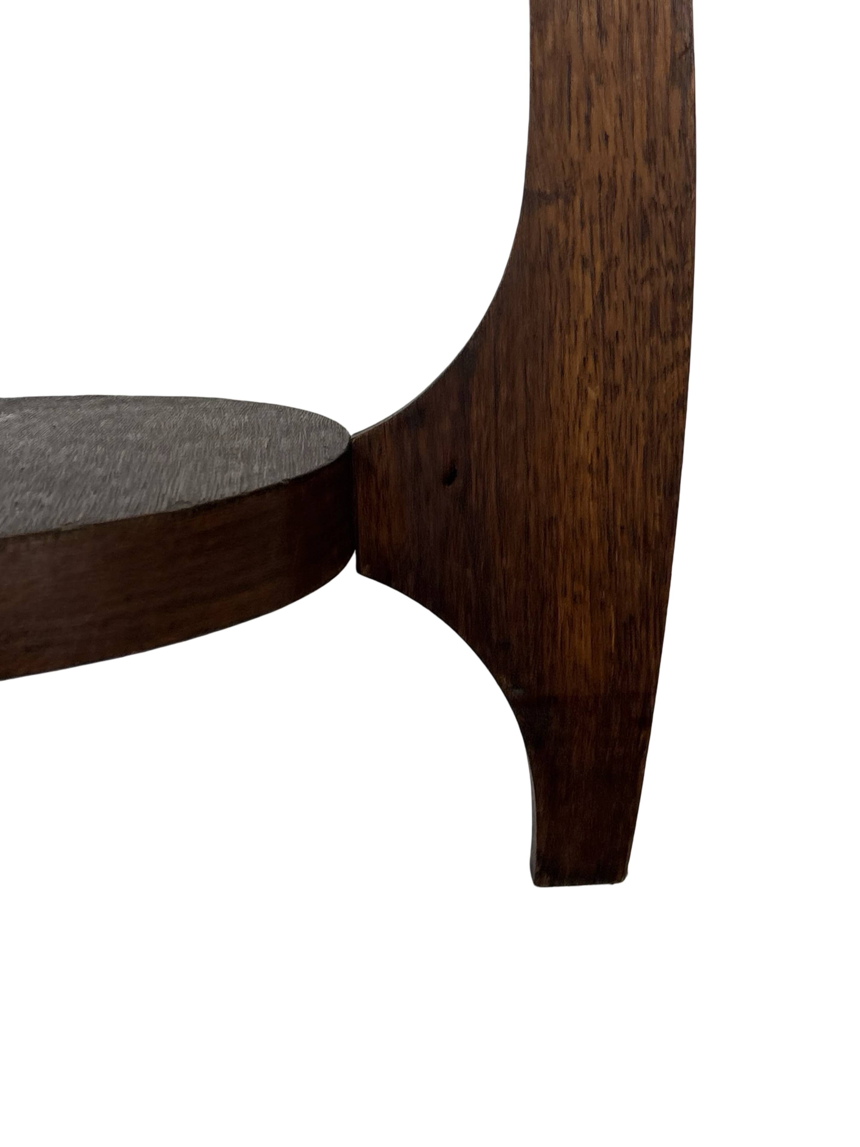 Table d'appoint Art Déco en chêne au design minimaliste