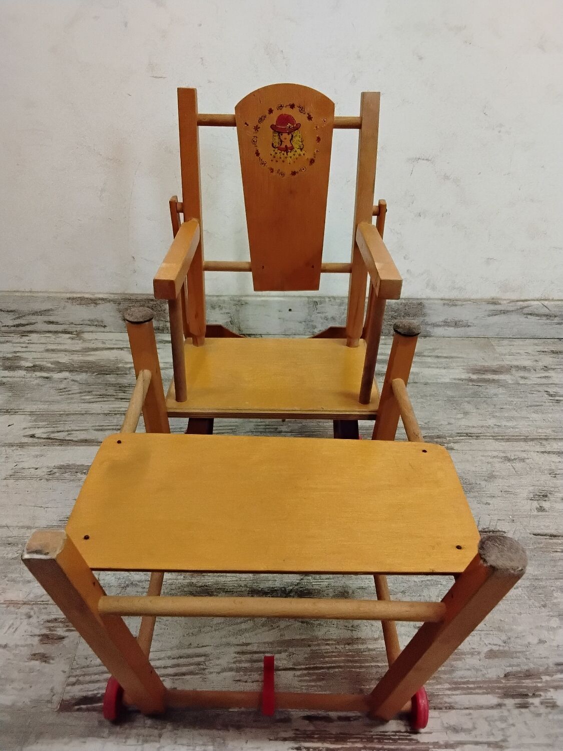 Transformable antique doll high chair