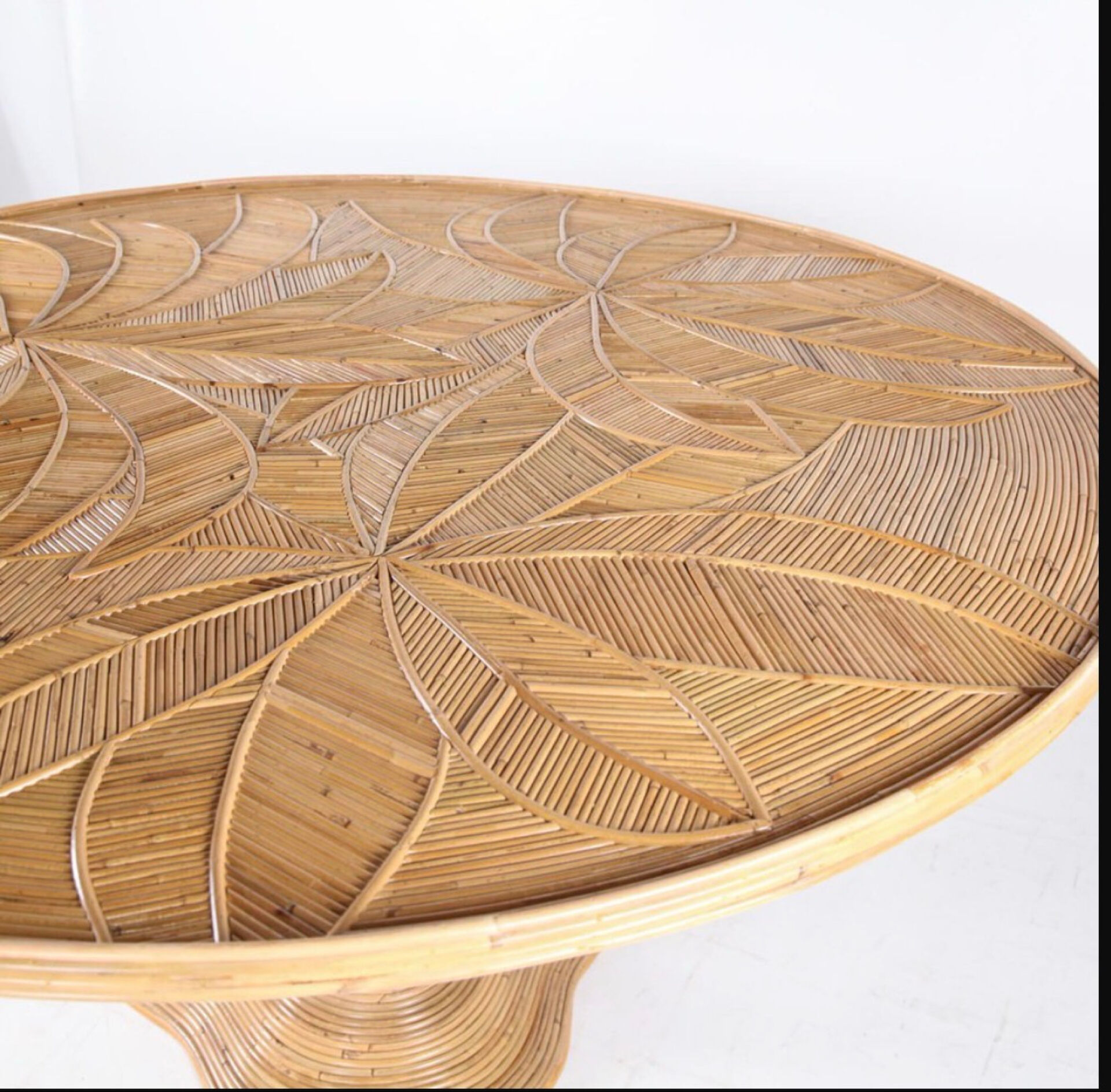 Dining table "palms" in rattan