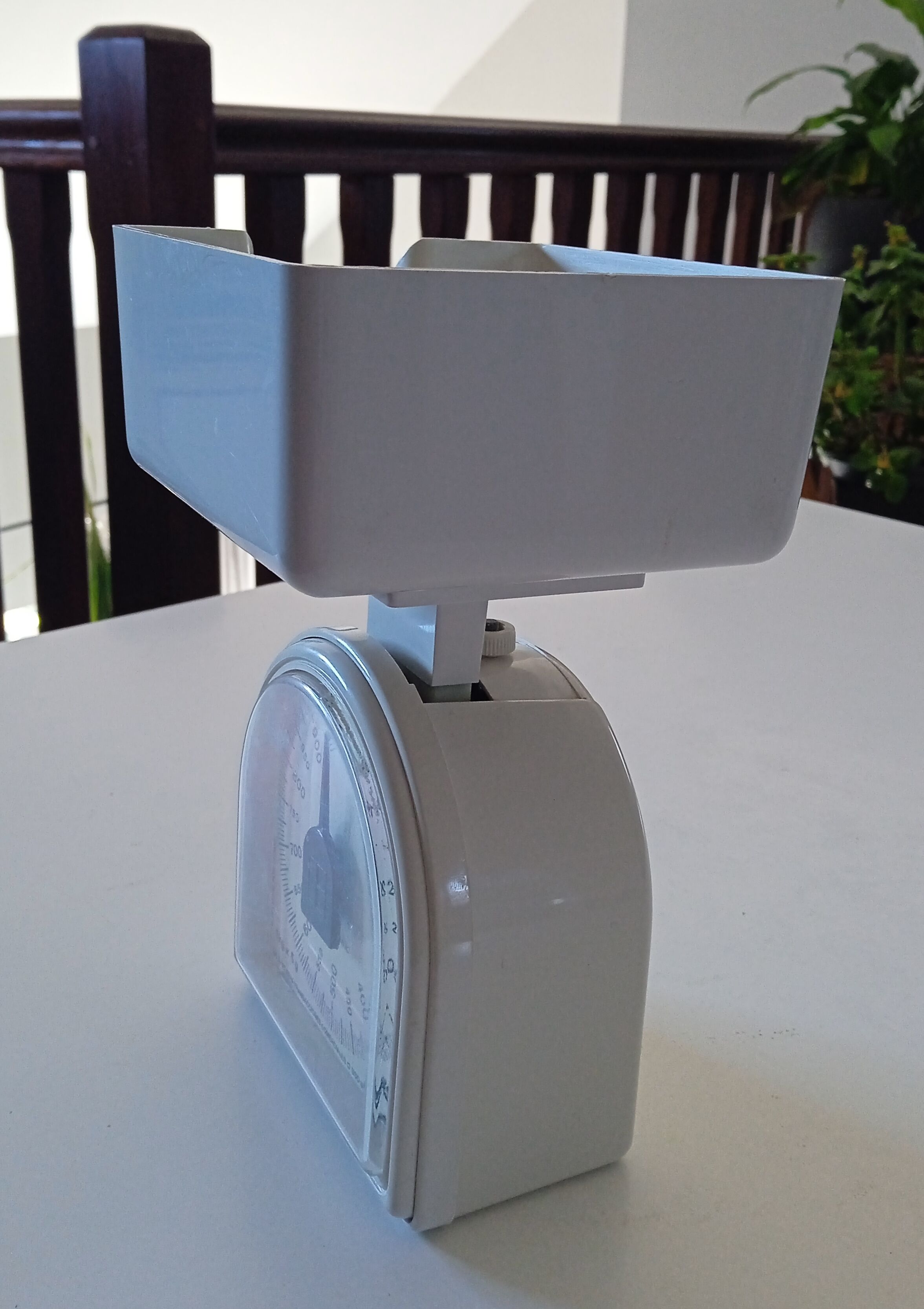 Vintage mechanical household scale