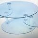 Table basse trois plateaux pivotants en verre