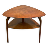 Pedestal table