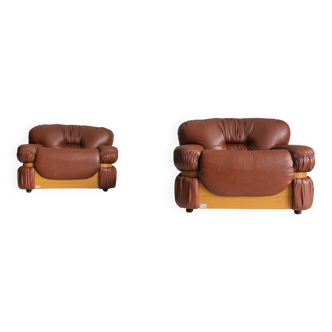 Set of 2 vintage italian armchairs cognac