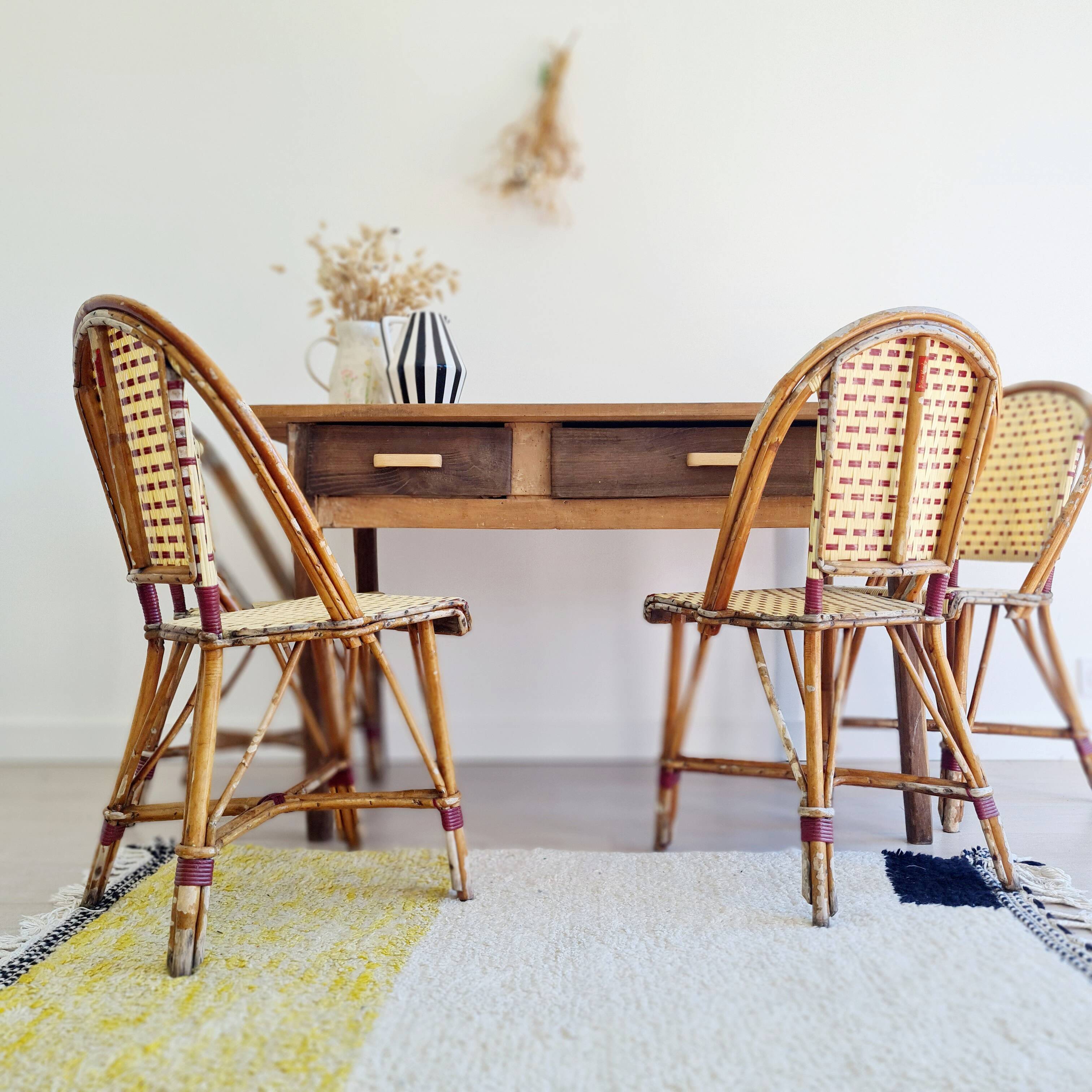 Antique farmhouse table - 2 drawers
