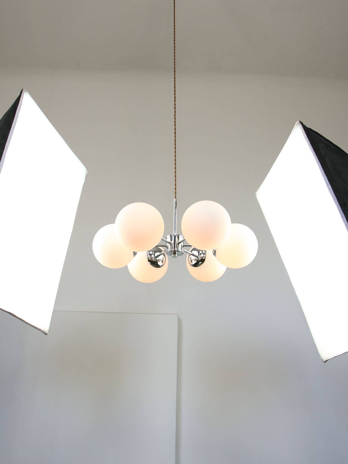 Space-age Italian Sputnik Chrome & Opaline Chandelier, 1970s