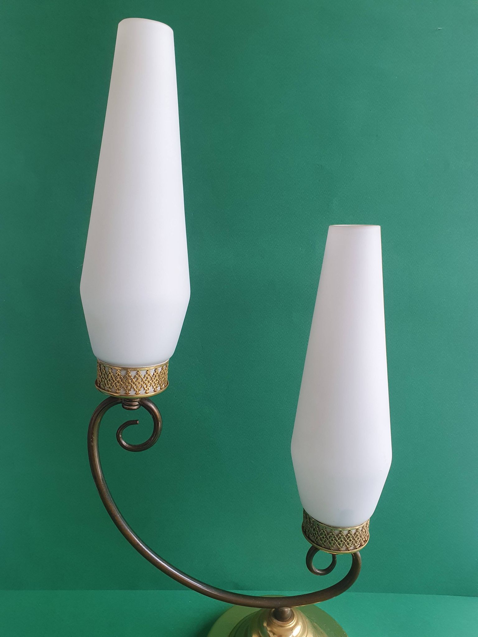 Lampe de table à poser grande double éclairage opaline vintage