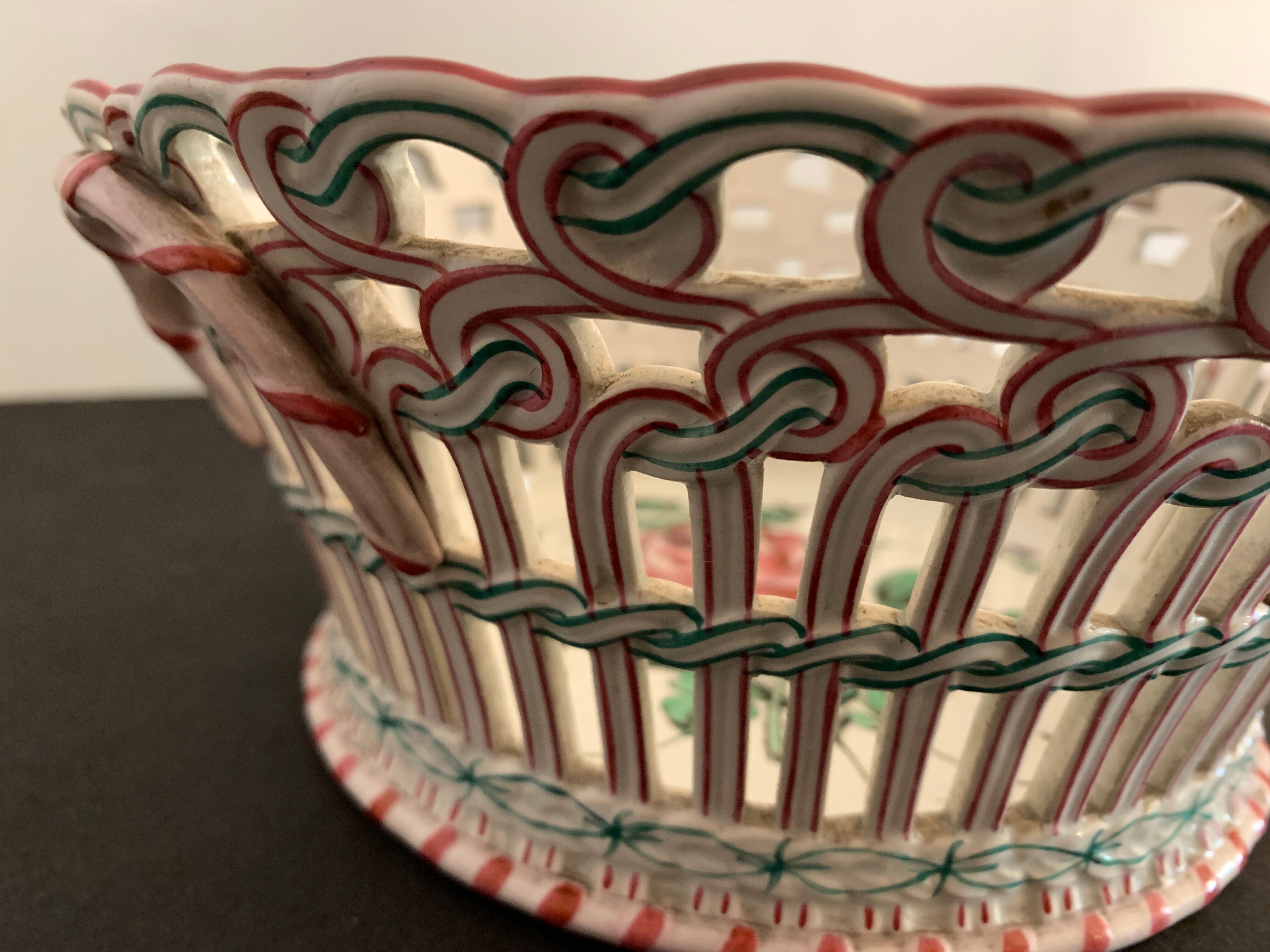 Fruit basket in fine polychrome earthenware KG Lunéville, 1900