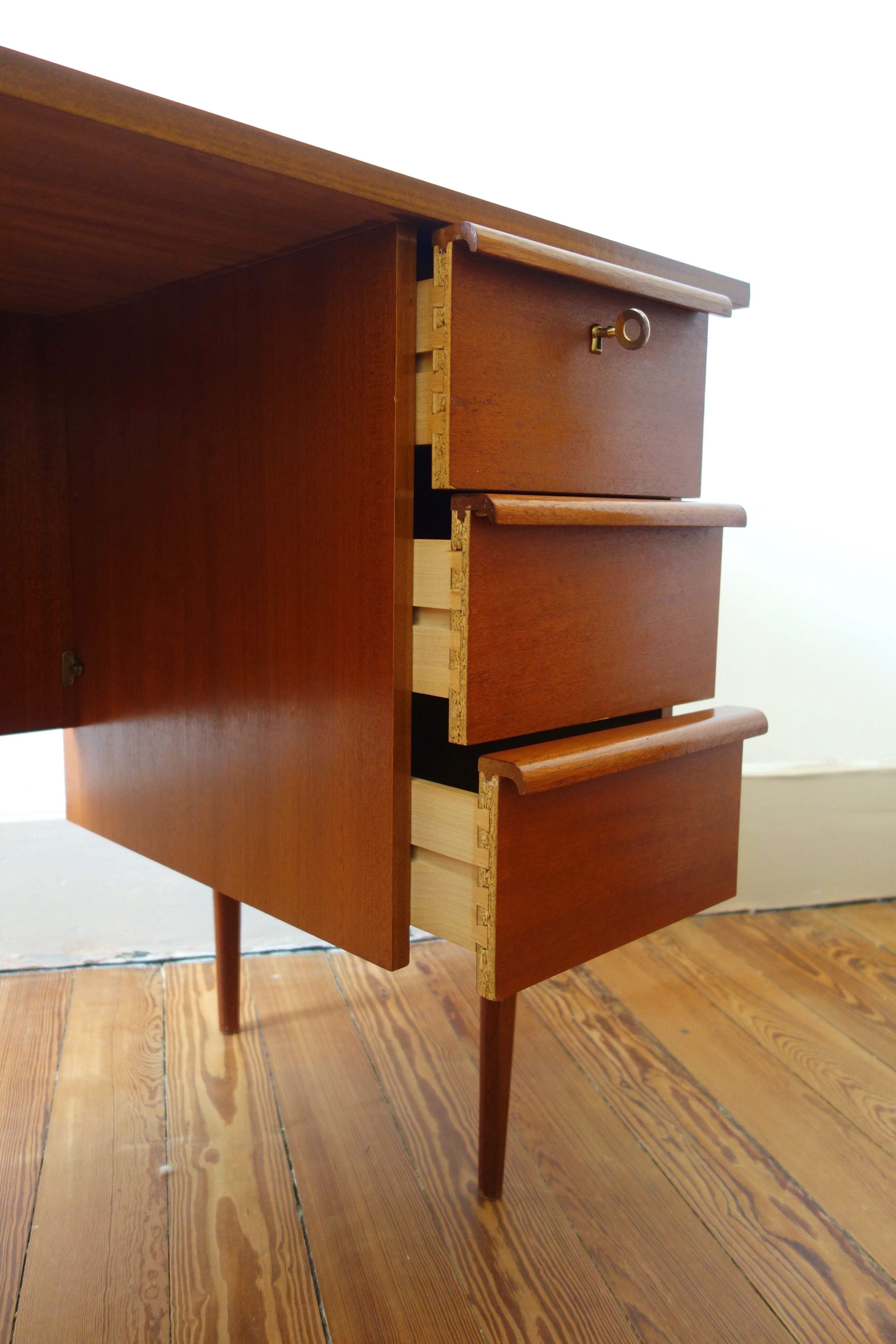 Desk line scandinavian 1960s teak