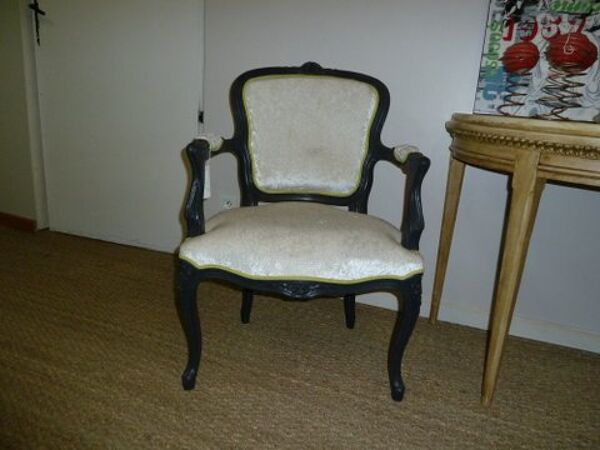 Fauteuil cabriolet de style Louis XV