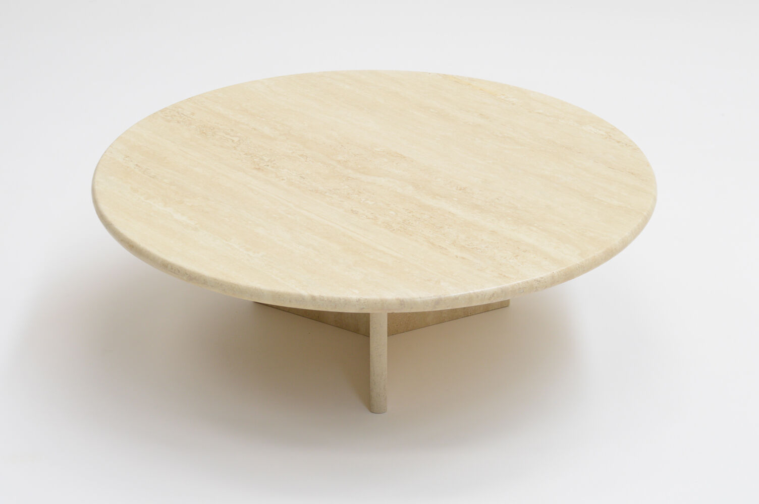 Round travertine coffee table, italy 70s