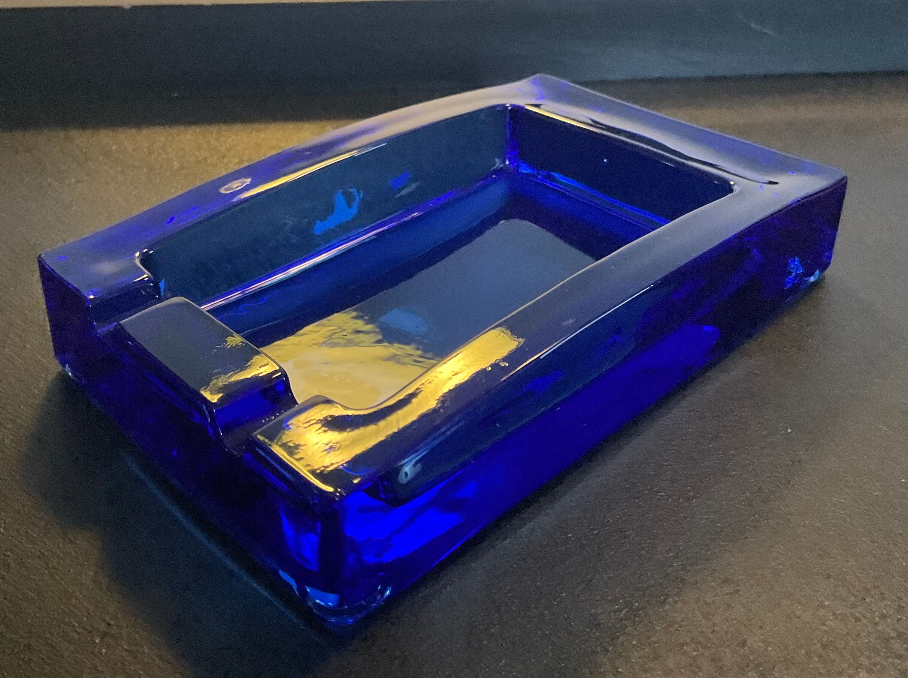 Ashtray in blue glass paste