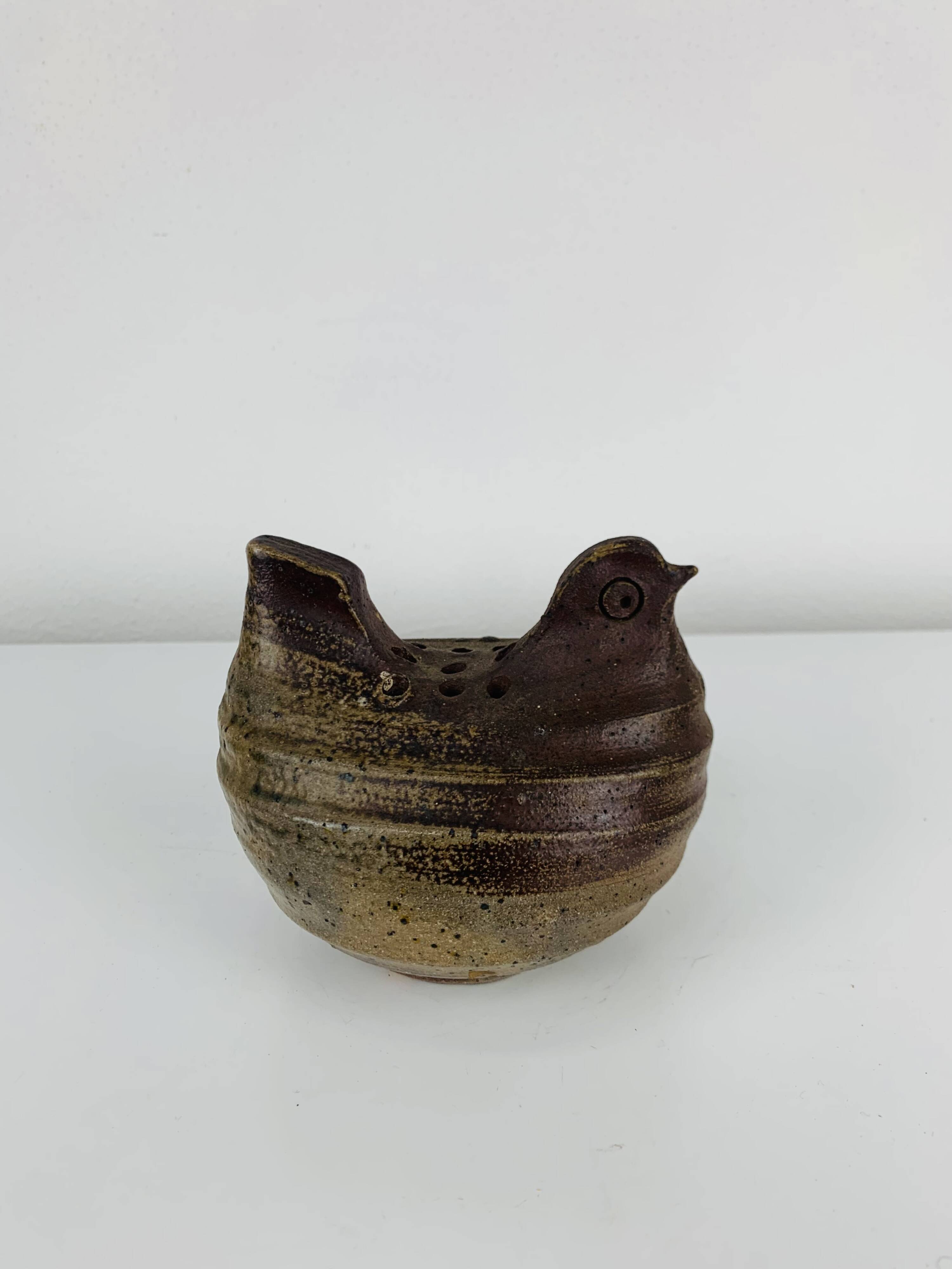 Vintage stoneware hen vase, flower pick