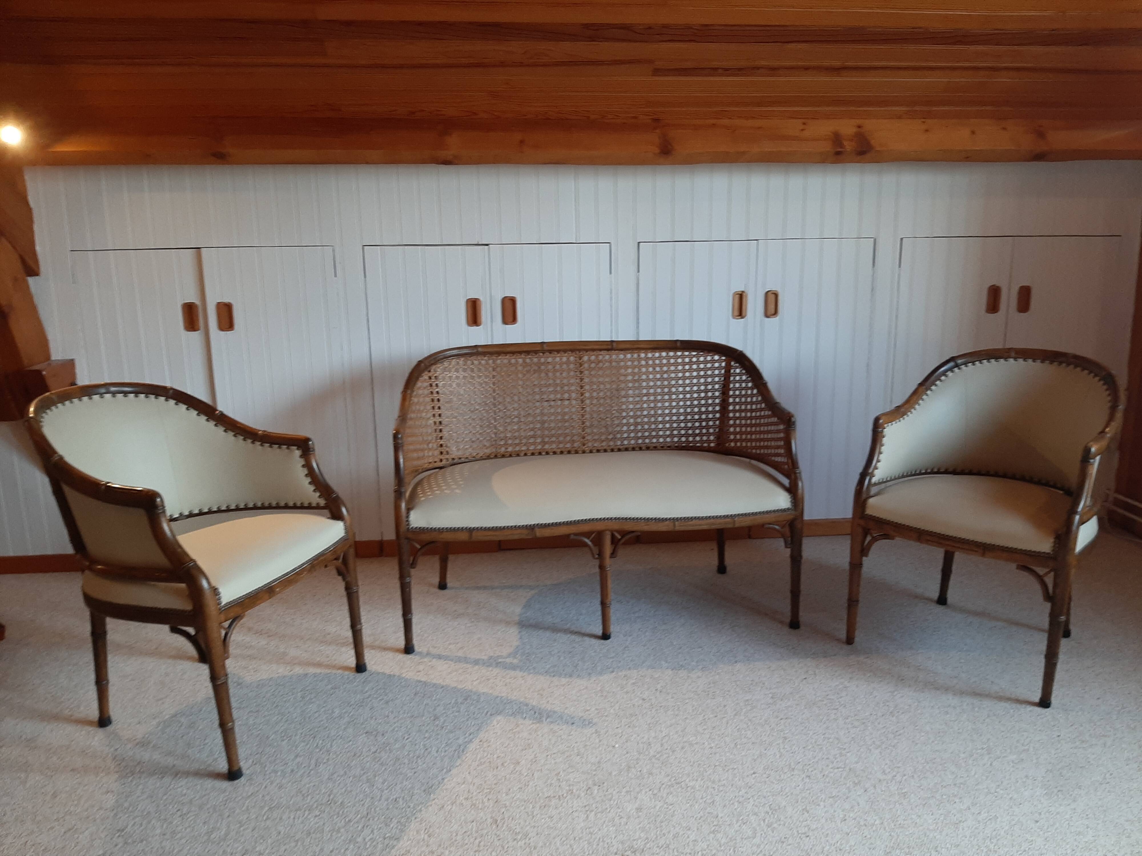 2-seater bamboo cane bench in vintage white imitation leather