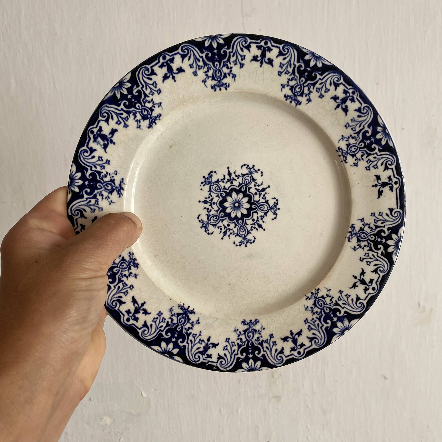 Flat ironstone plates "Rouen" Jules Vieillard Bordeaux