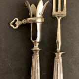 4 silver serving covers for leg and salad, XIXth